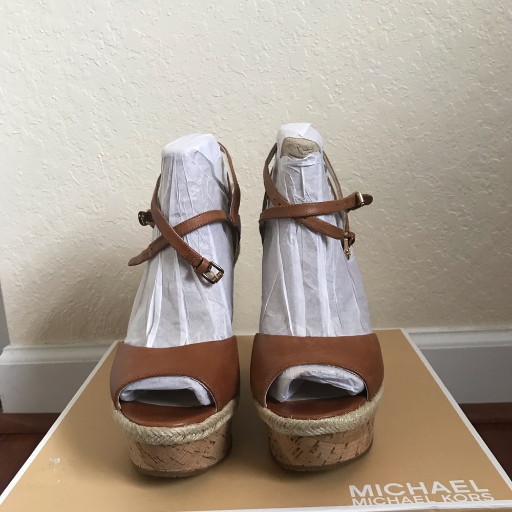 Michael Kors leather wedges Size 8 1/2 - Picture 2 of 4